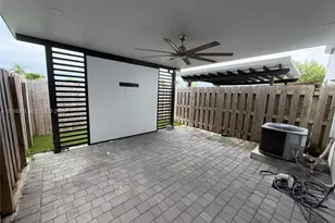 18062 SW 147th Ct, Miami, FL 33187 - Photo 8