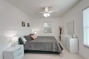 525 SW 67th Ave, Miami, FL 33144 - Photo 16