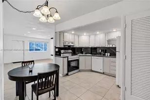 2175 NE 56th St, Fort Lauderdale, FL 33308 - Photo 2
