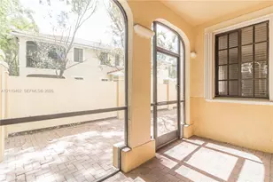 1611 Passion Vine Cir, Weston, FL 33326 - Photo 28