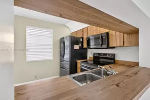 2369 NW 89th Dr, Coral Springs, FL 33065 - Photo 28