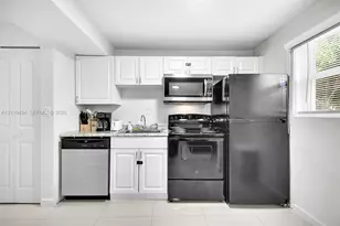 414 NW 53rd St, Miami, FL 33127 - Photo 30