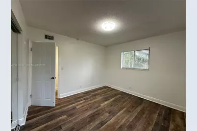 2325 Arthur St #14, Hollywood, FL 33020 - Photo 12