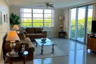 2780 NE 183rd St, Aventura, FL 33160 - Photo 4