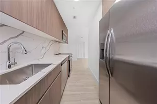 32 NW 14th Ave, Miami, FL 33125 - Photo 4