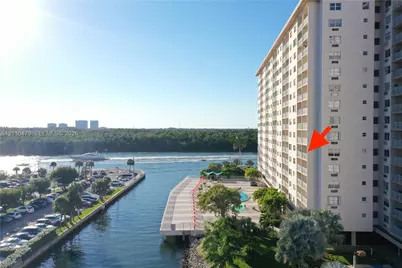 400 Kings Point Dr #601, Sunny Isles Beach, FL 33160 - Photo 2