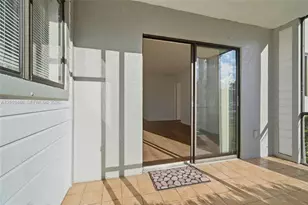 20761 NE 4th Pl, Miami, FL 33179 - Photo 12