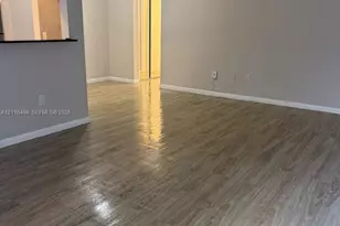 835 Lenox Ave., Miami Beach, FL 33139 - Photo 4
