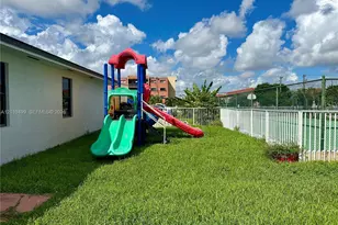 8145 NW 7th St, Miami, FL 33126 - Photo 48