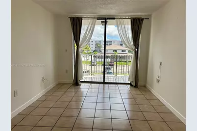 8145 NW 7th St #308, Miami, FL 33126 - Photo 30
