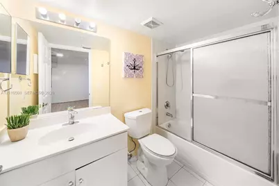 2880 NE 14th St Cswy #404, Pompano Beach, FL 33062 - Photo 32