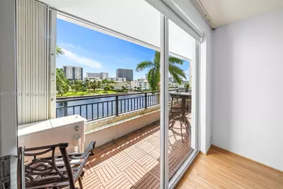 2880 NE 14th St Cswy #404, Pompano Beach, FL 33062 - Photo 10