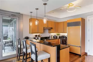 1425 Brickell Ave, Miami, FL 33131 - Photo 10