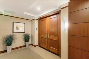 1425 Brickell Ave, Miami, FL 33131 - Photo 2