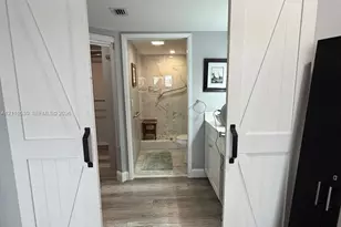 13255 SW 16th Ct, Pembroke Pines, FL 33027 - Photo 10