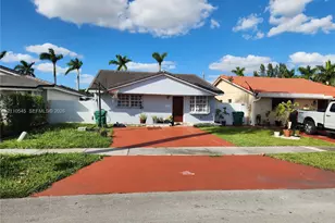 8729 NW 116th St, Hialeah Gardens, FL 33018 - Photo 1