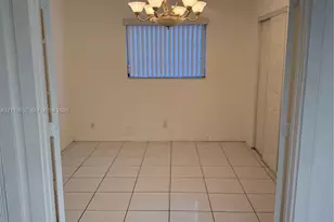 6532 SW 18th Ct, North Lauderdale, FL 33068 - Photo 6