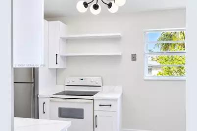 740 N 69th Ter, Hollywood, FL 33024 - Photo 6