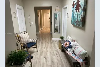 45 Curtiss Pkwy, Miami Springs, FL 33166 - Photo 2