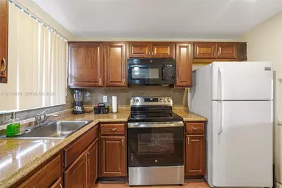 8821 Sunrise Lakes Blvd #102, Sunrise, FL 33322 - Photo 8