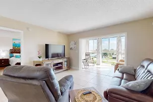 7877 Golf Cir Dr, Margate, FL 33063 - Photo 10