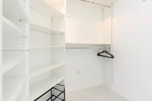 18201 Collins Ave, Sunny Isles Beach, FL 33160 - Photo 16