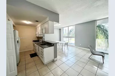 275 NE 18th St #305, Miami, FL 33132 - Photo 1
