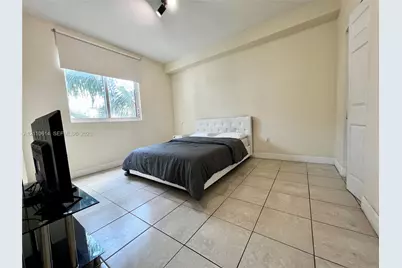 275 NE 18th St #305, Miami, FL 33132 - Photo 10