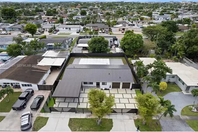 1270 W 64th Ter, Hialeah, FL 33012 - Photo 32