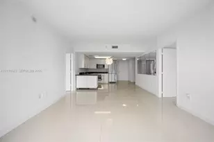 92 SW 3rd St, Miami, FL 33130 - Photo 4