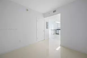 92 SW 3rd St, Miami, FL 33130 - Photo 20