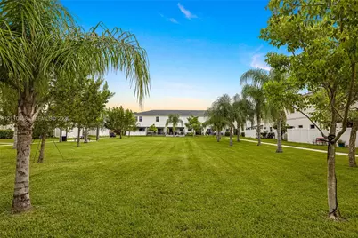 1150 SW 6th Ave, Florida City, FL 33034 - Photo 18