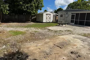 4541 SW 40th St, West Park, FL 33023 - Photo 8