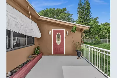 5220 SW 26th Ave, Dania Beach, FL 33312 - Photo 8