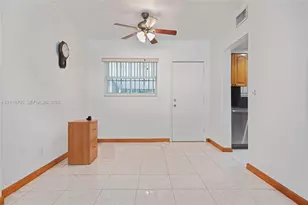 611 NE 177th St, Miami, FL 33162 - Photo 10