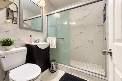 751 E 35th St, Hialeah, FL 33013 - Photo 16