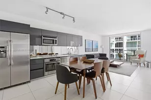 31 SE 6th St, Miami, FL 33131 - Photo 4