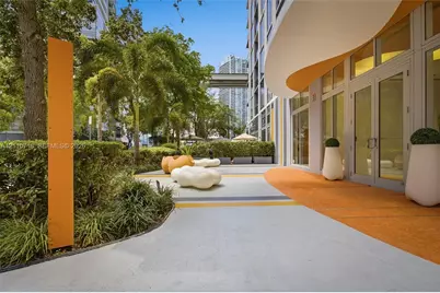 31 SE 6th St #2504, Miami, FL 33131 - Photo 24