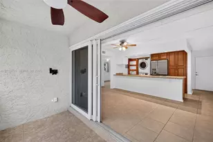 5246 NE 6th Ave, Oakland Park, FL 33334 - Photo 24