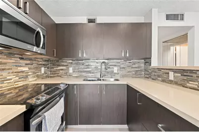 101 SW 132nd Way #402J, Pembroke Pines, FL 33027 - Photo 16