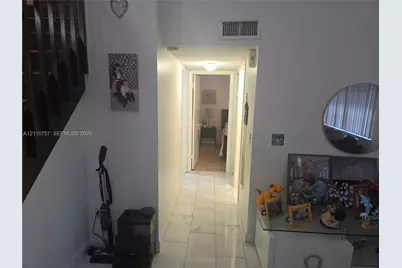 1354 Pelican Ct, Homestead, FL 33035 - Photo 8