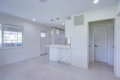 5305 Cleveland Rd, Delray Beach, FL 33484 - Photo 12