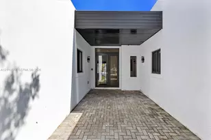 4484 SW 26th Ave, Fort Lauderdale, FL 33312 - Photo 2