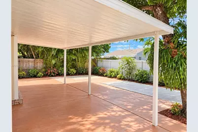 3515 NW 12th St, Miami, FL 33125 - Photo 12