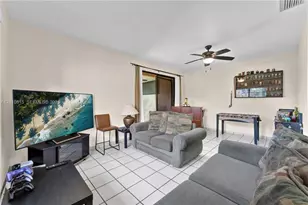 9100 Orchid Tree Ln, Pembroke Pines, FL 33024 - Photo 6