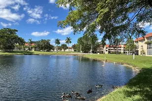 9020 Sunrise Lakes Blvd, Sunrise, FL 33322 - Photo 34