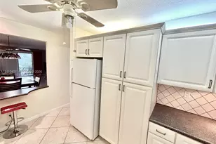 9020 Sunrise Lakes Blvd, Sunrise, FL 33322 - Photo 6