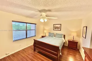 9020 Sunrise Lakes Blvd, Sunrise, FL 33322 - Photo 14