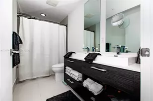 55 SW 9th St, Miami, FL 33130 - Photo 20