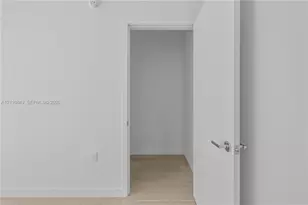 1400 Biscayne Blvd, Miami, FL 33132 - Photo 6